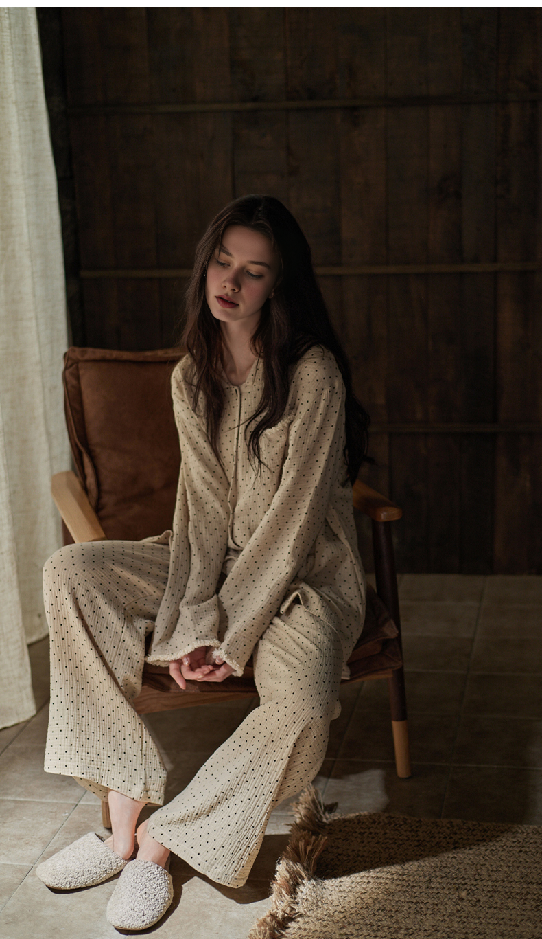 0100 women matching pajama set polka dot