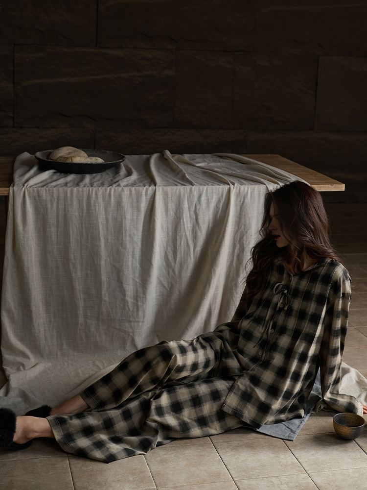 0101 matching plaid pajama set