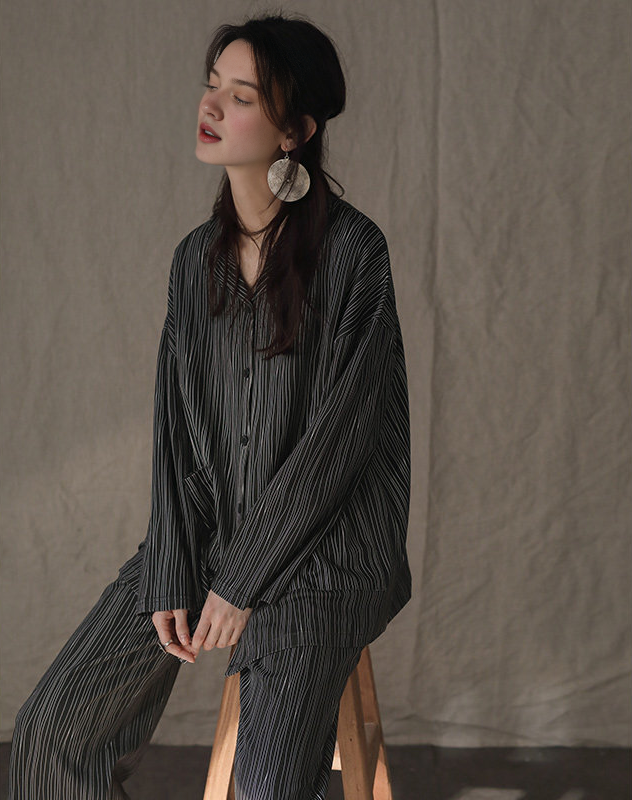 099 Couple's pajama black strip