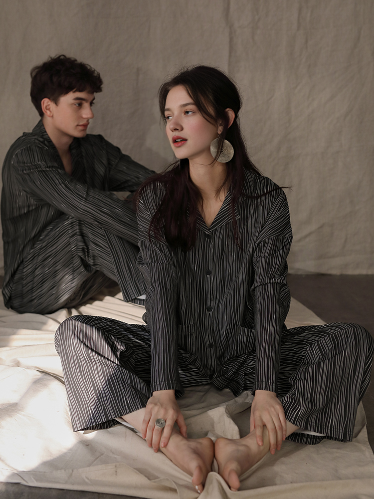 099 Couple's pajama black strip