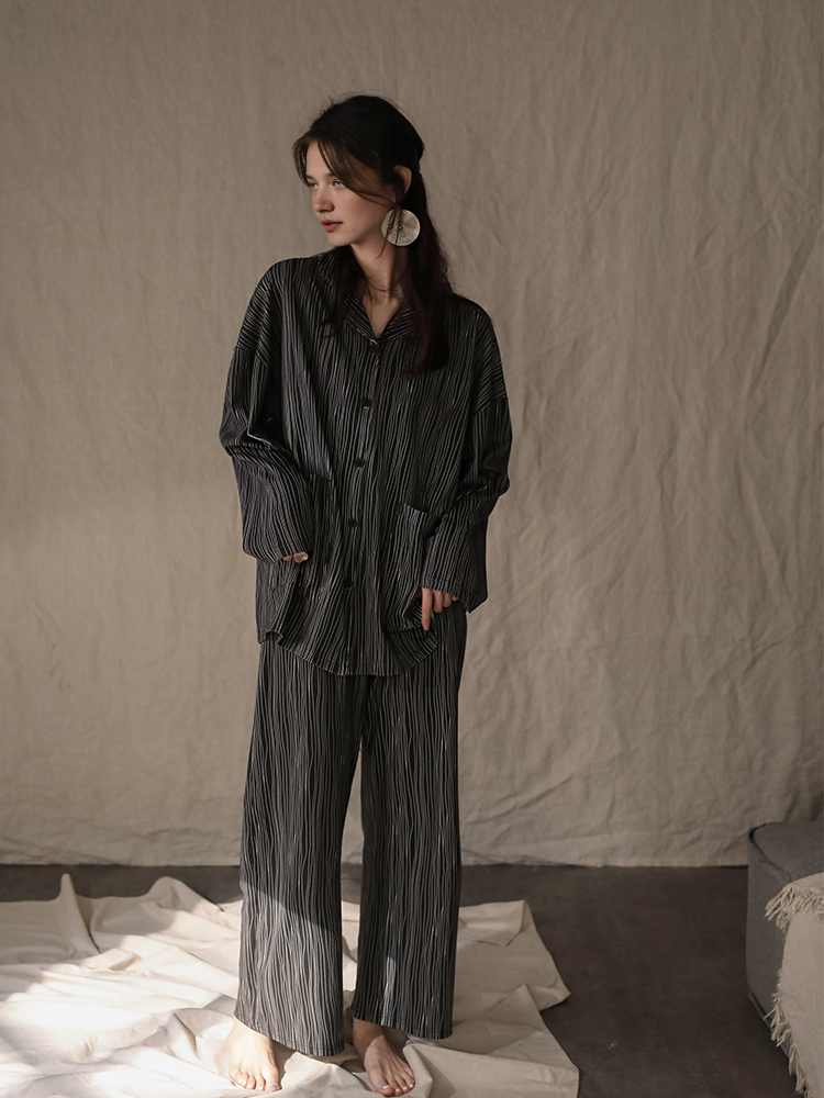 099 Couple's pajama black strip